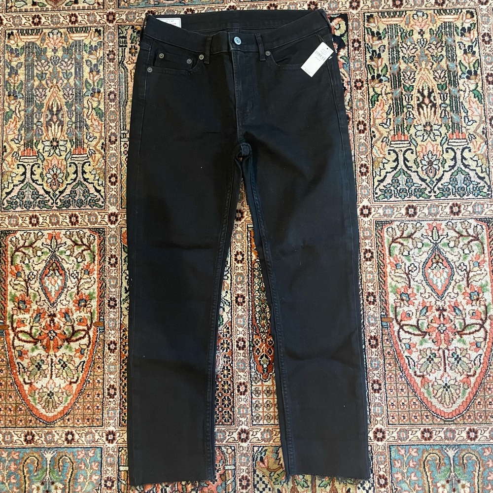 GAP Women's Black Straight Leg Slim Fit Jeans